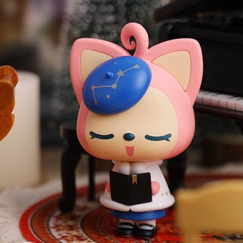 Starry Night Peach Mini Figure